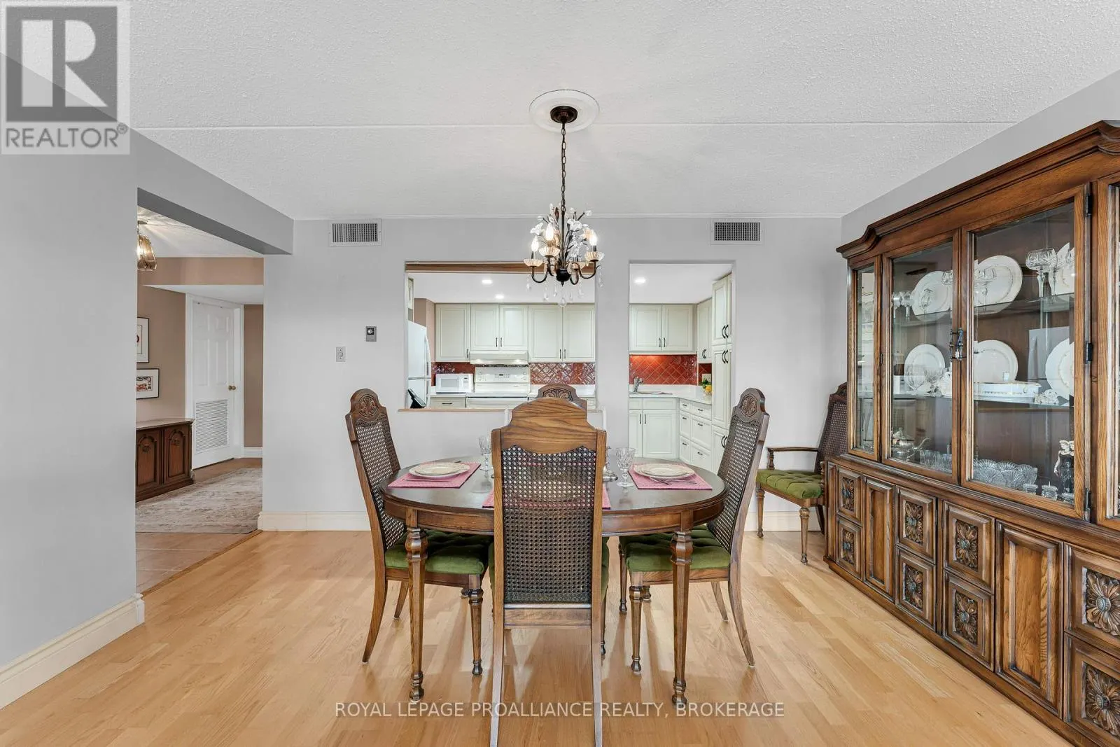 302 - 50 MARKET STREET, #302