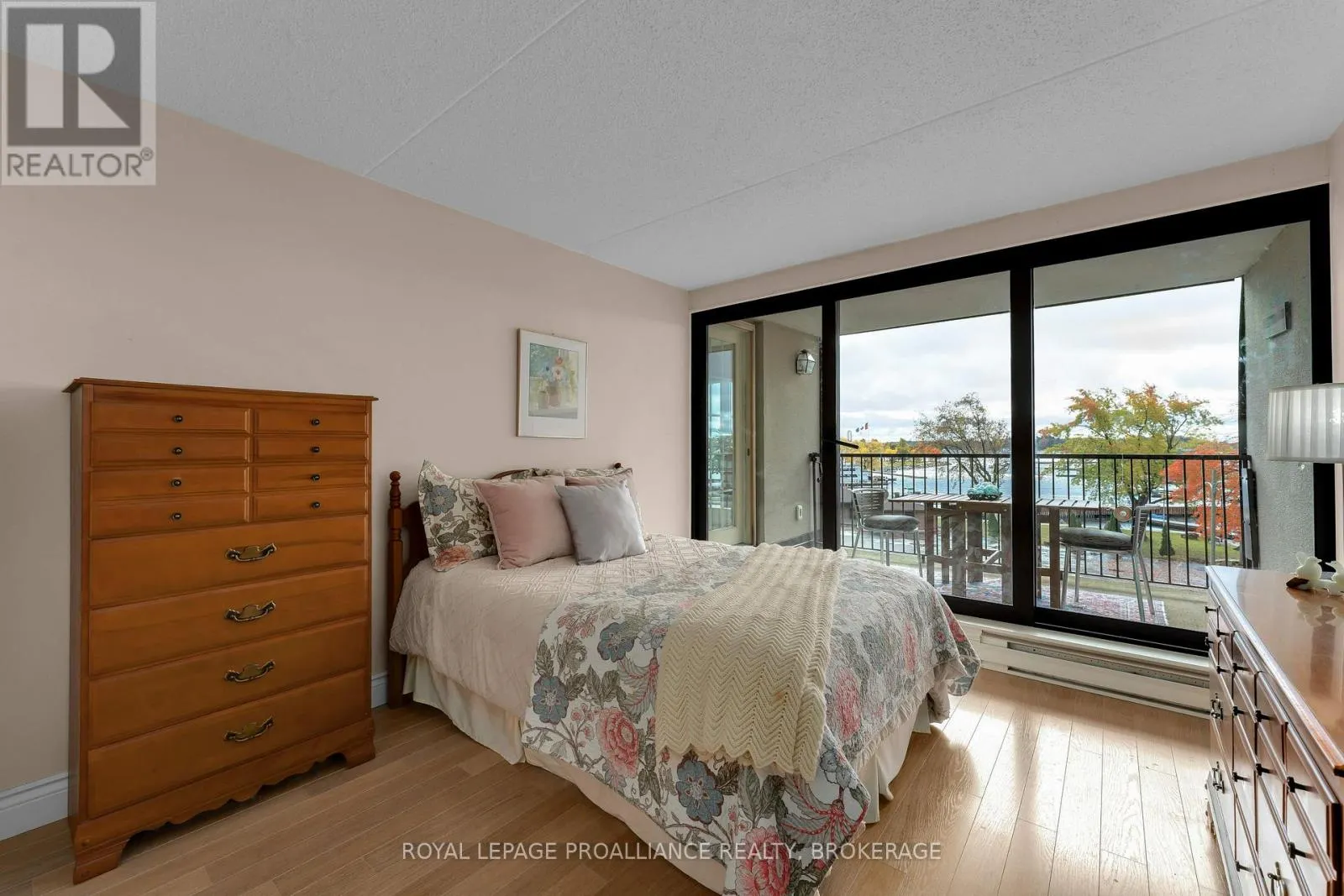 302 - 50 MARKET STREET, #302