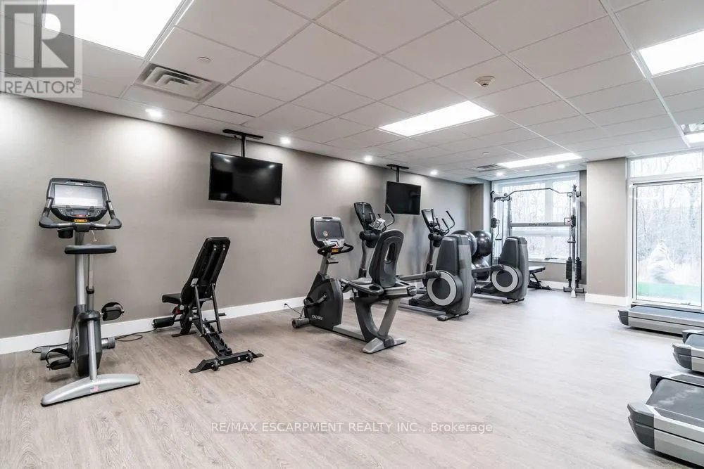 219 - 125 SHOREVIEW PLACE