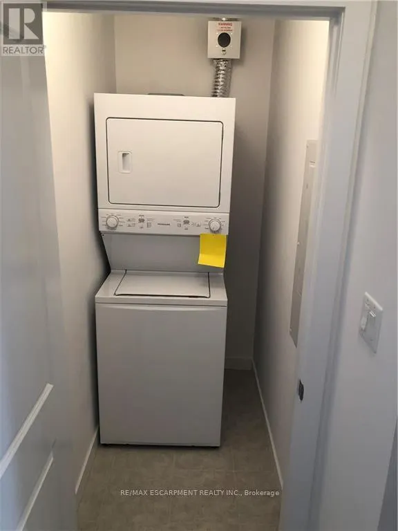 219 - 125 SHOREVIEW PLACE