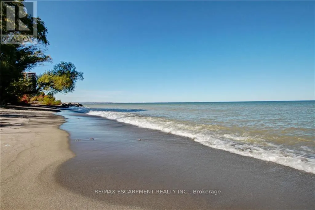 219 - 125 SHOREVIEW PLACE