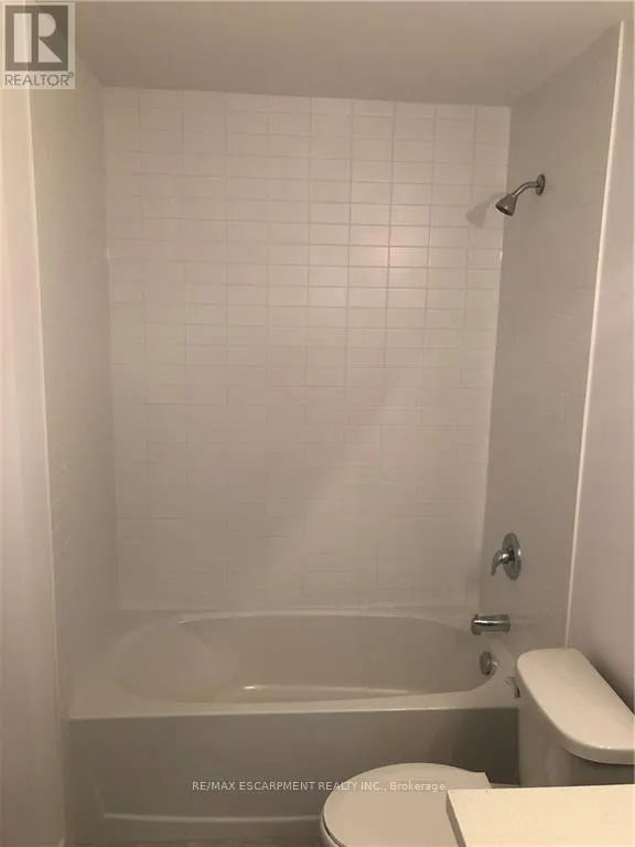 219 - 125 SHOREVIEW PLACE