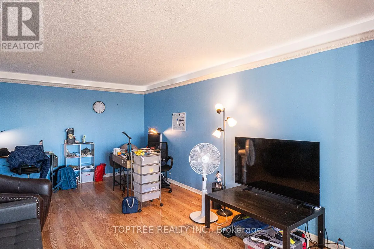 610 - 1600 ADELAIDE STREET N, #610