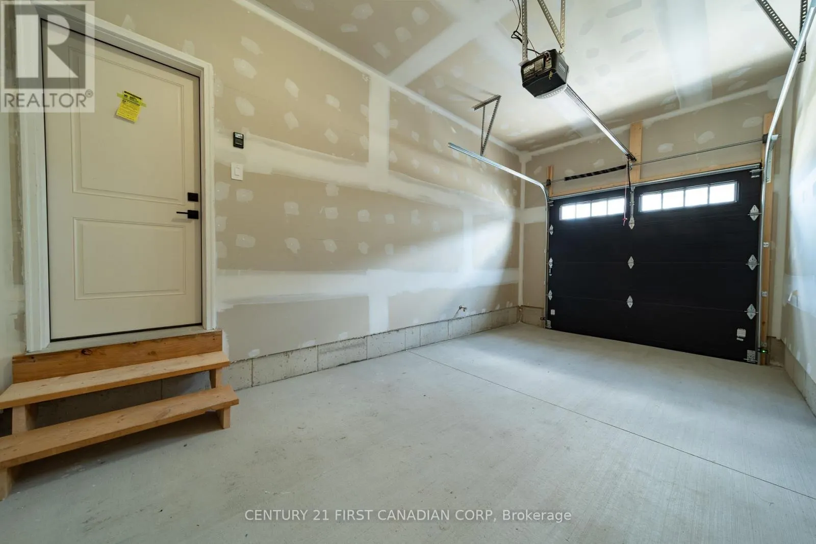 147-31(26) SCOTTS DRIVE