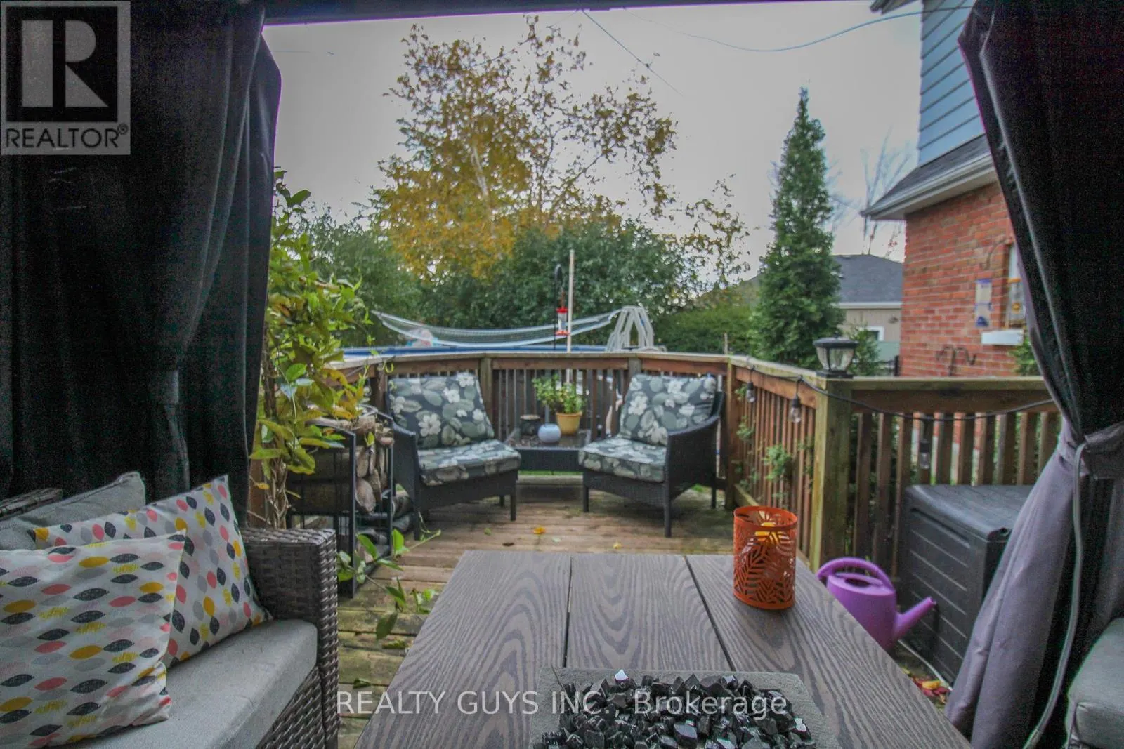 502 WELLINGTON STREET