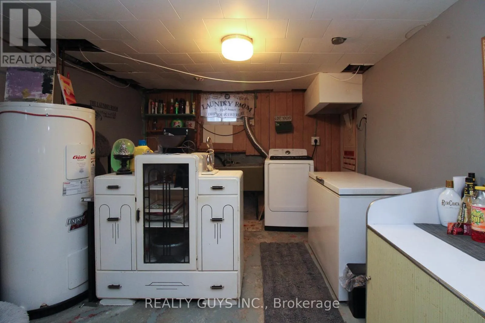 502 WELLINGTON STREET