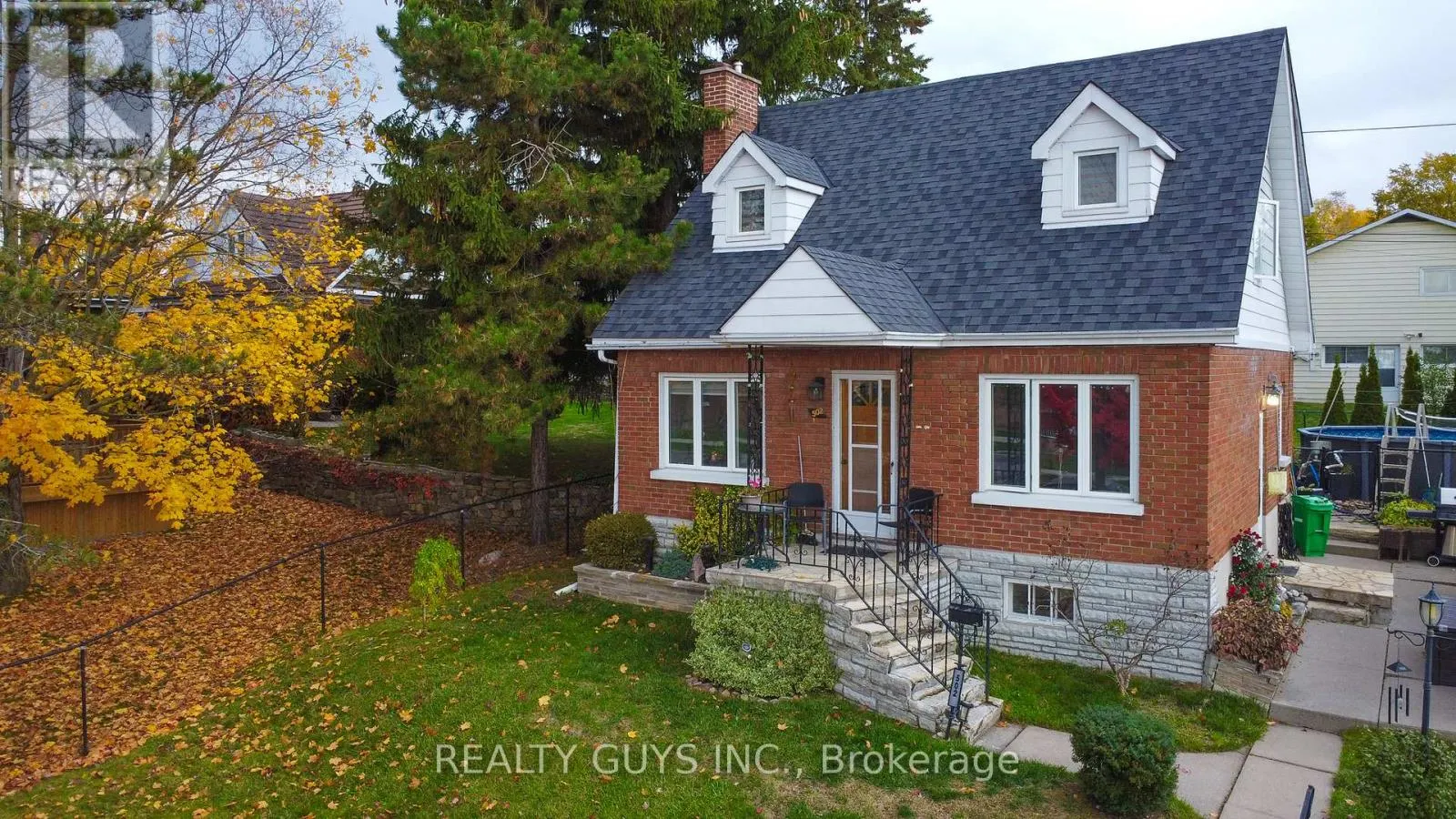 502 WELLINGTON STREET