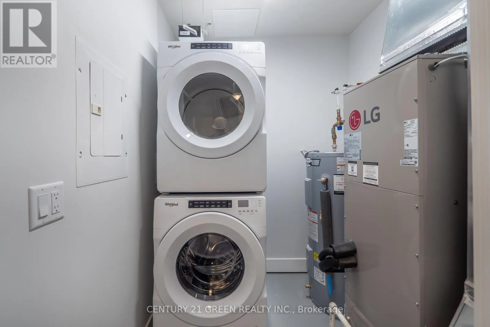 210 - 1100 LACKNER PLACE