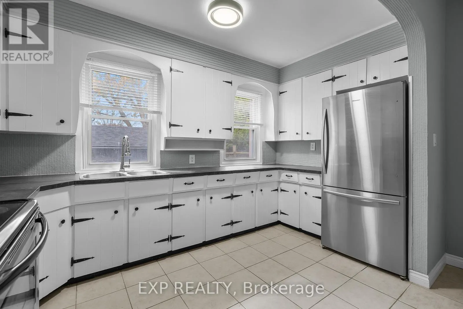 4160 DORCHESTER ROAD