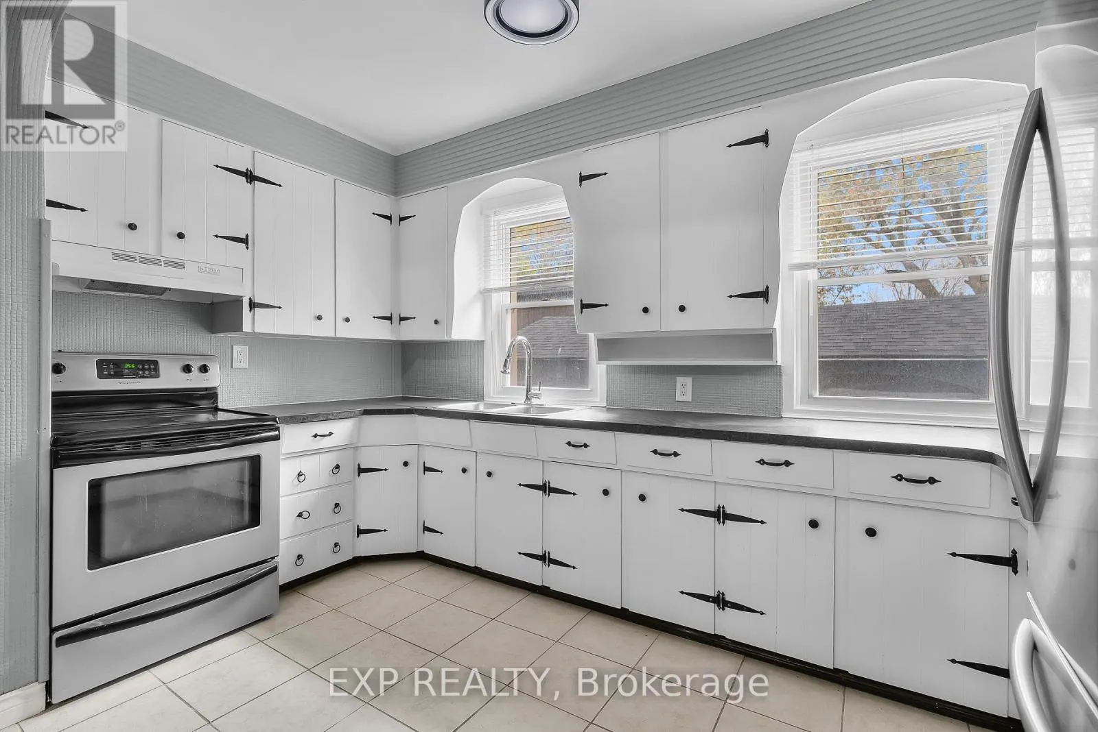 4160 DORCHESTER ROAD