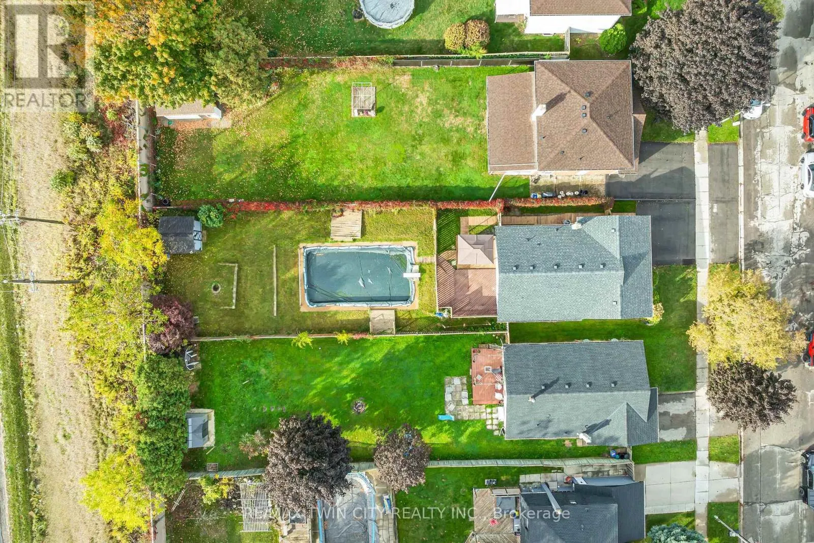 88 GLEN LAKE CRESCENT