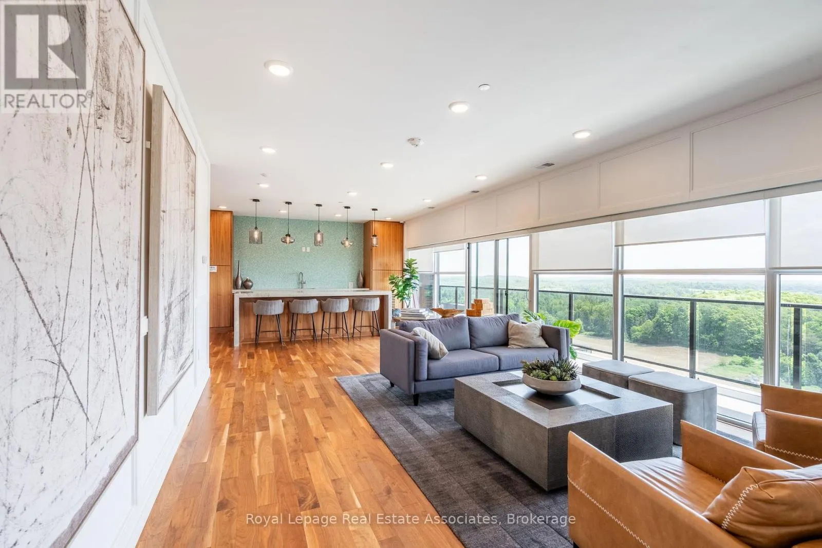 112 - 1880 GORDON STREET