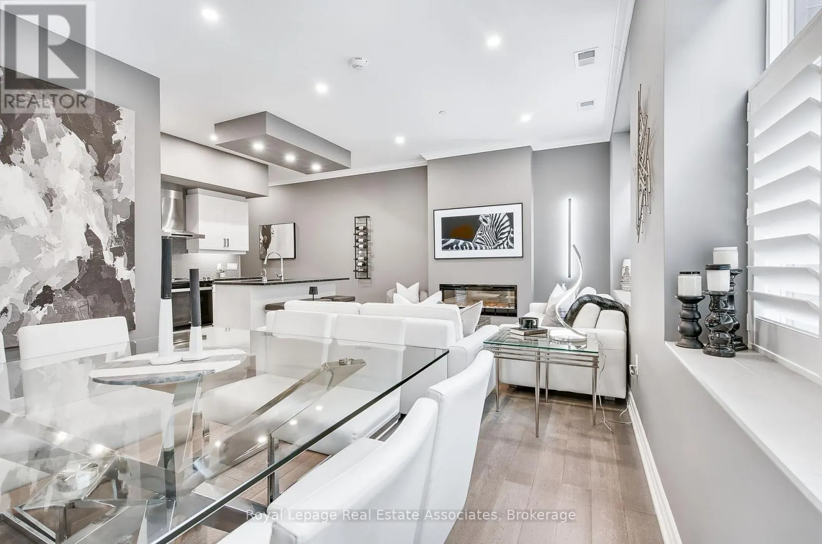 112 - 1880 GORDON STREET