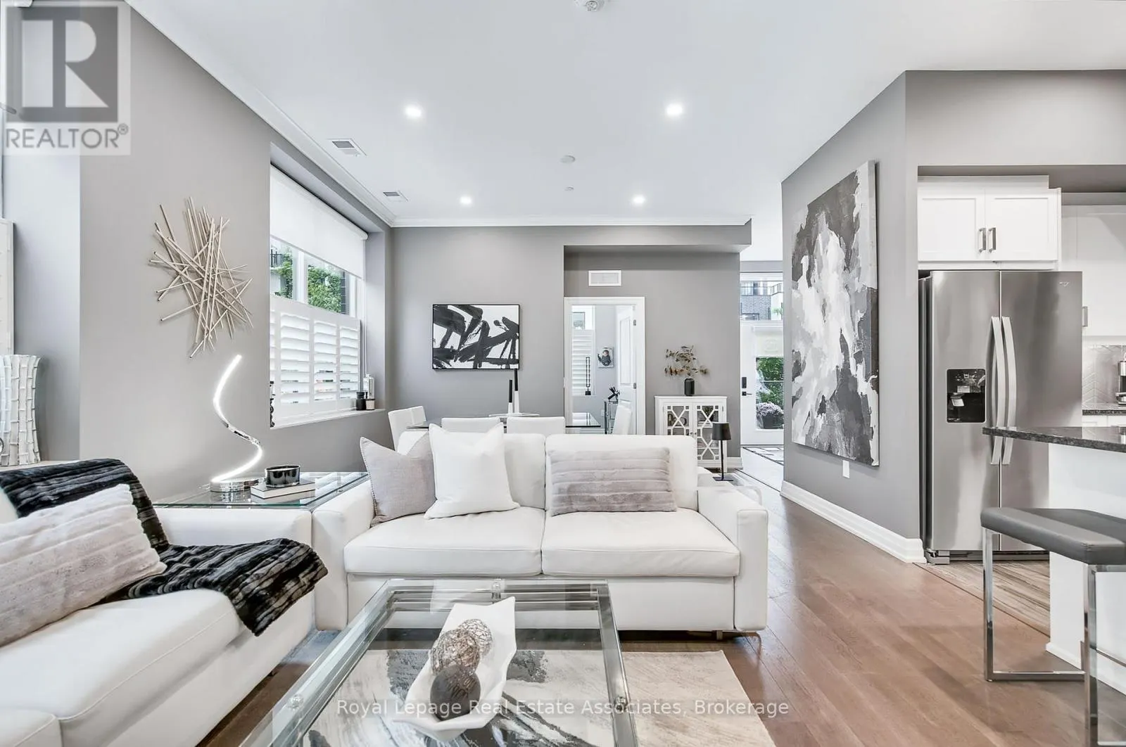 112 - 1880 GORDON STREET