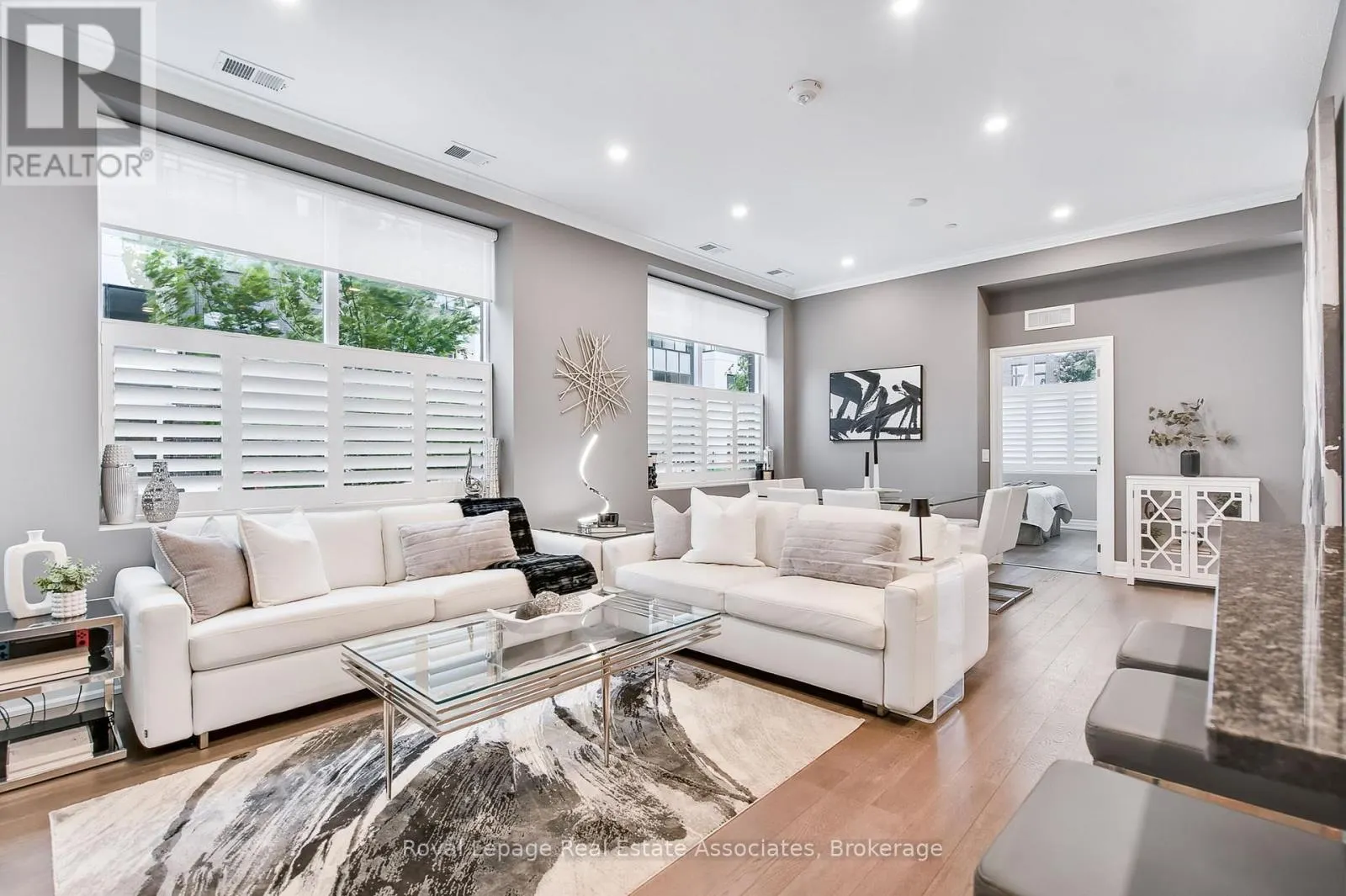 112 - 1880 GORDON STREET