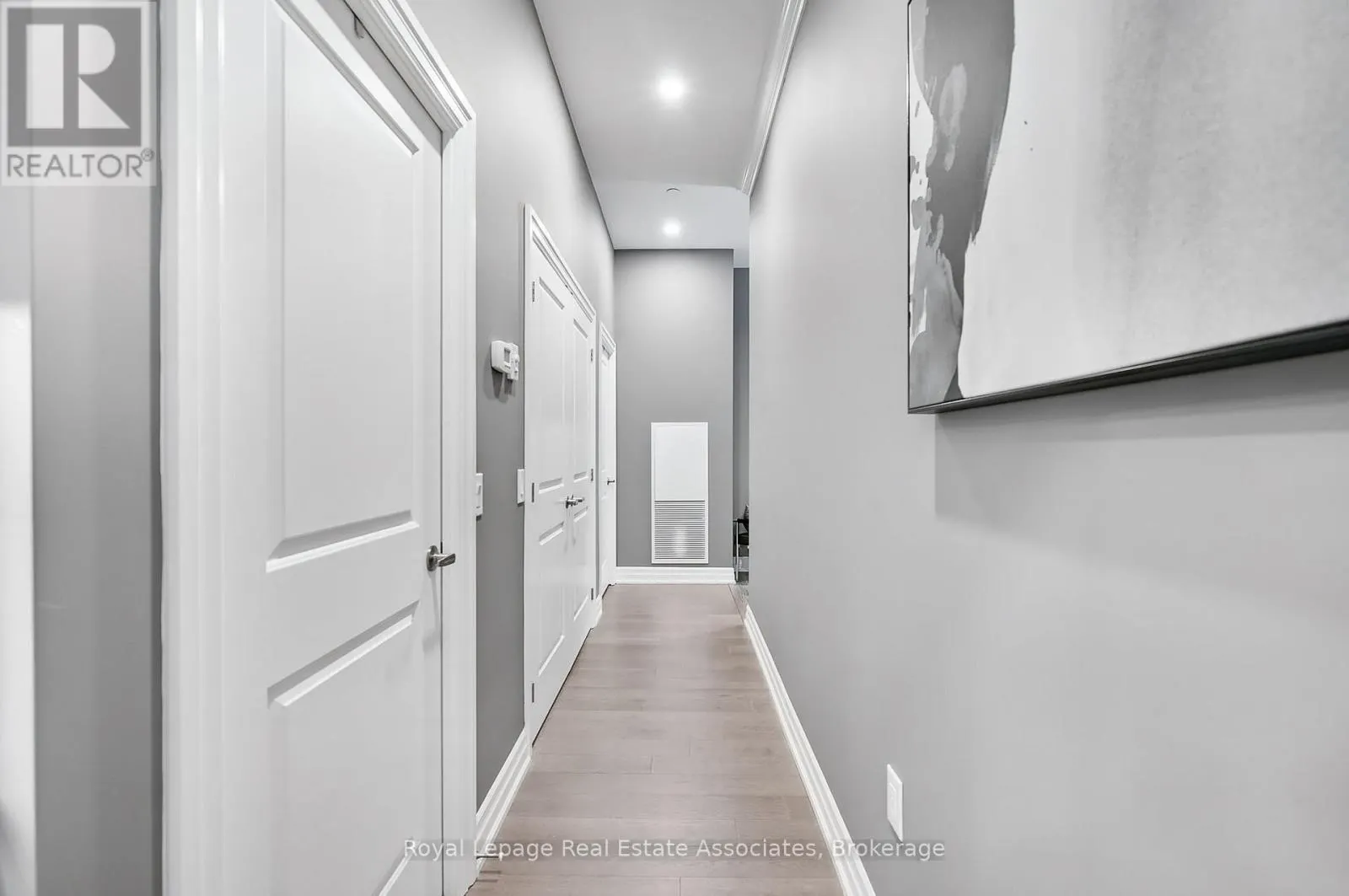 112 - 1880 GORDON STREET