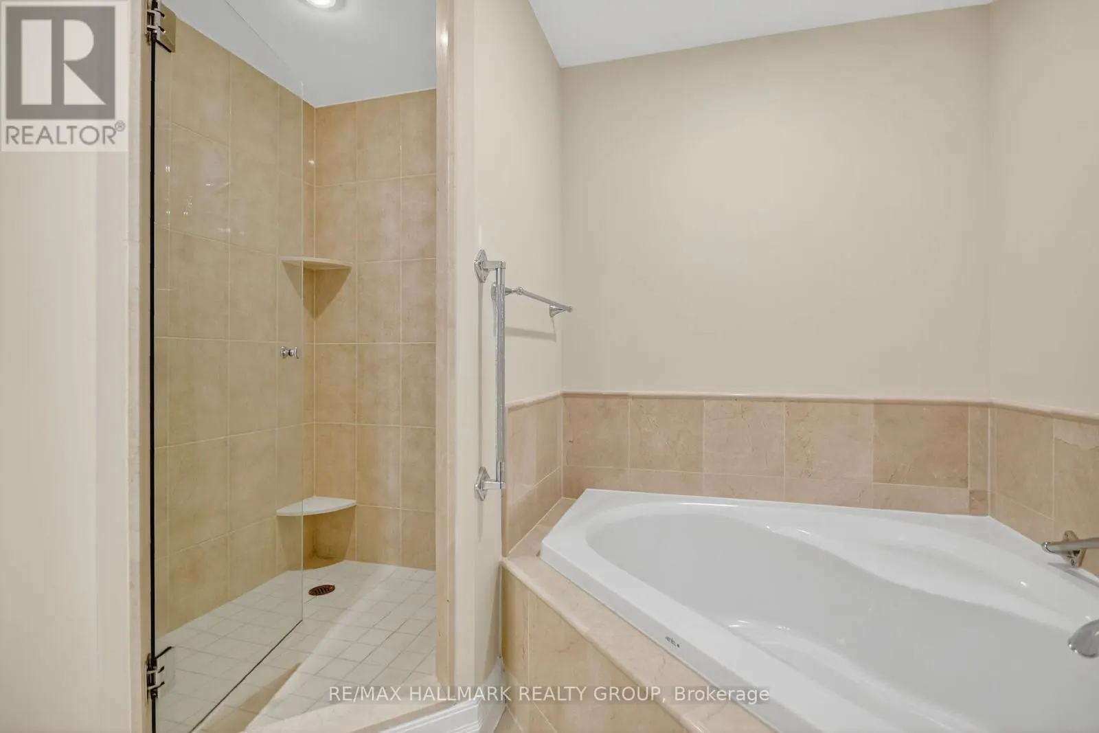 1707 - 3590 RIVERGATE WAY