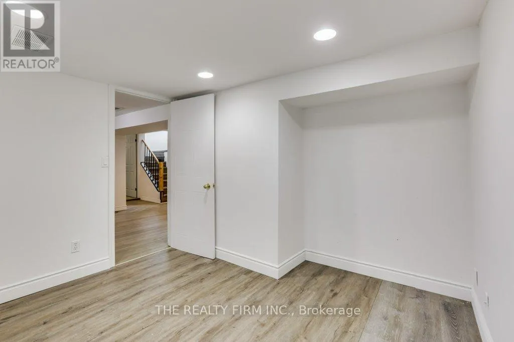 520 HIGHBURY AVENUE N