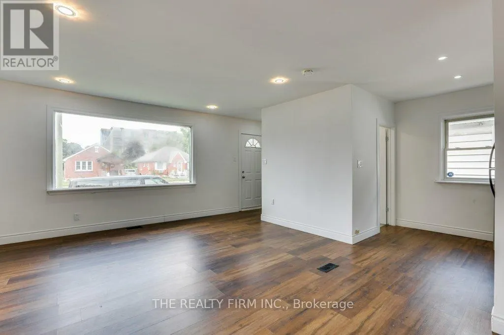 520 HIGHBURY AVENUE N