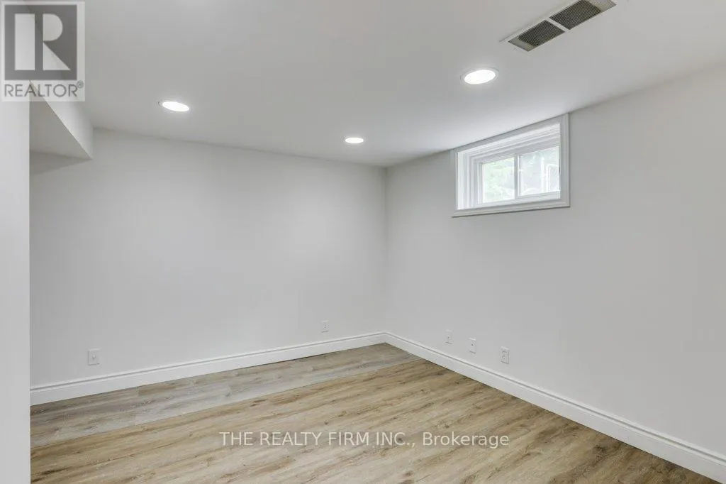 520 HIGHBURY AVENUE N