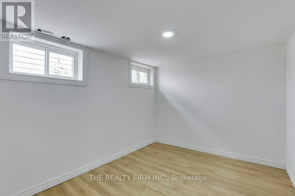 520 HIGHBURY AVENUE N