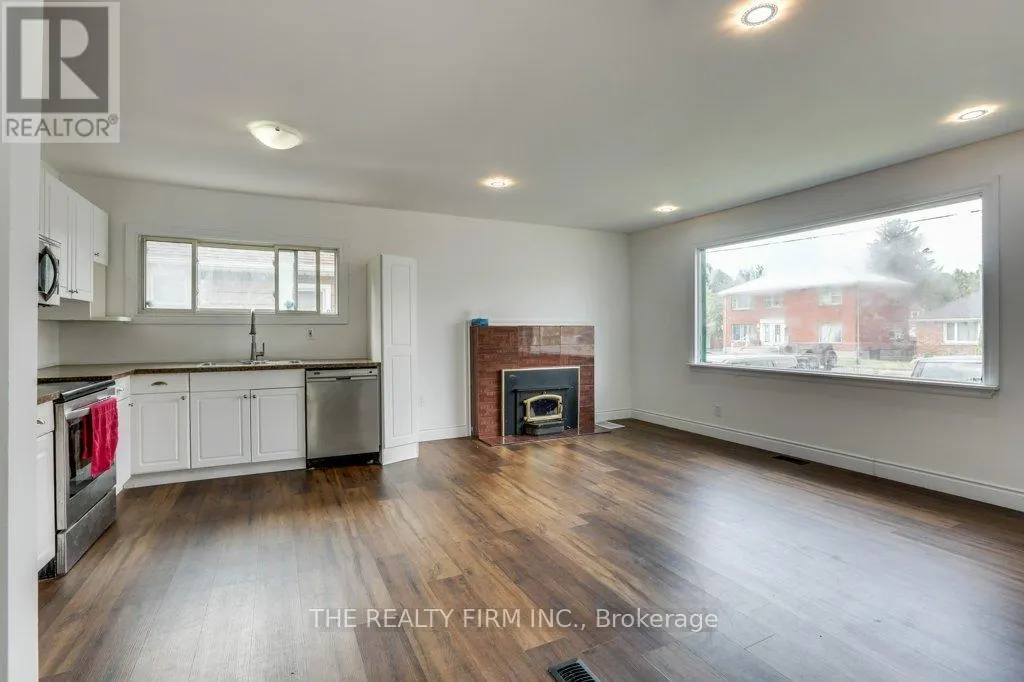 520 HIGHBURY AVENUE N