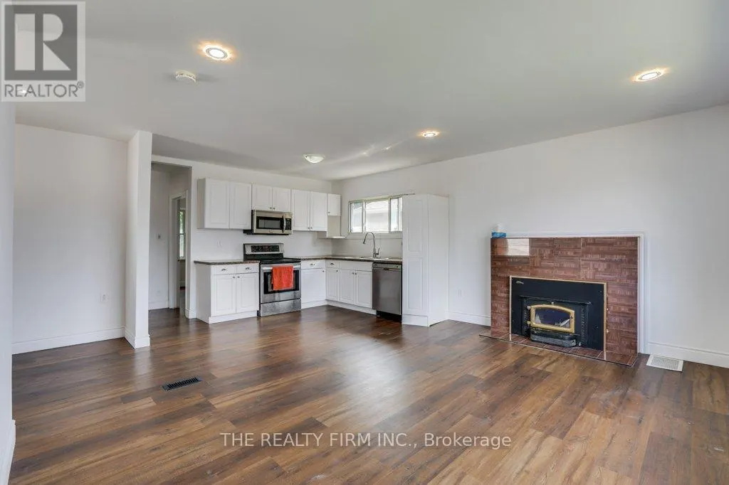 520 HIGHBURY AVENUE N