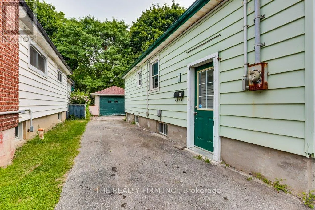 520 HIGHBURY AVENUE N