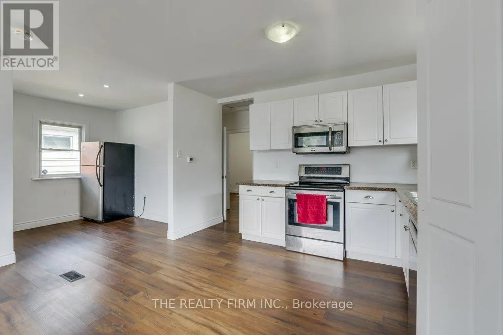 520 HIGHBURY AVENUE N