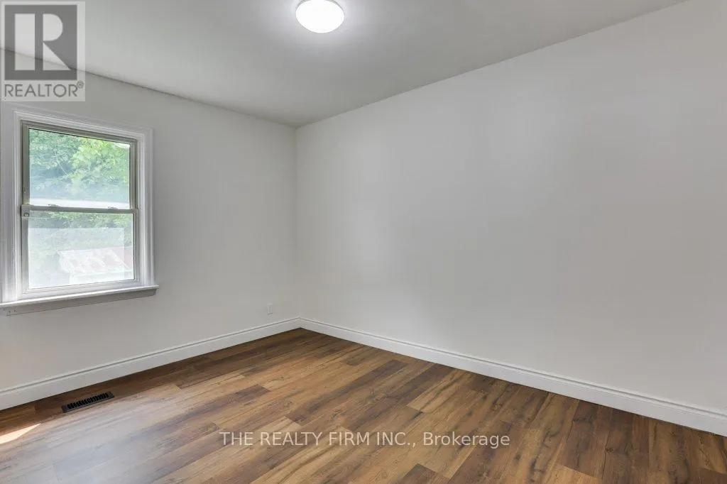 520 HIGHBURY AVENUE N