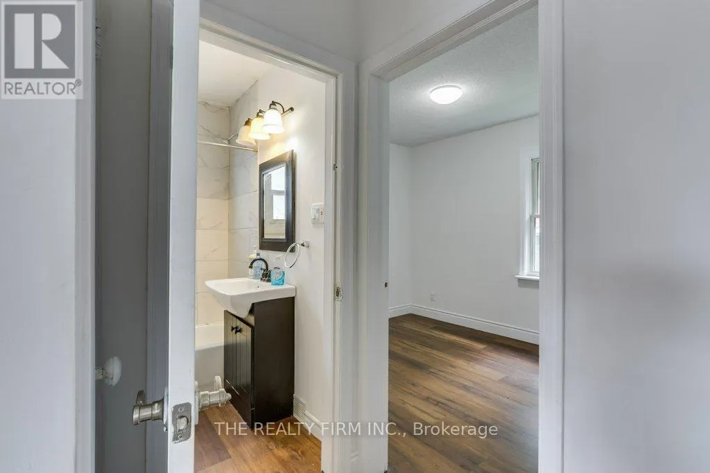 520 HIGHBURY AVENUE N