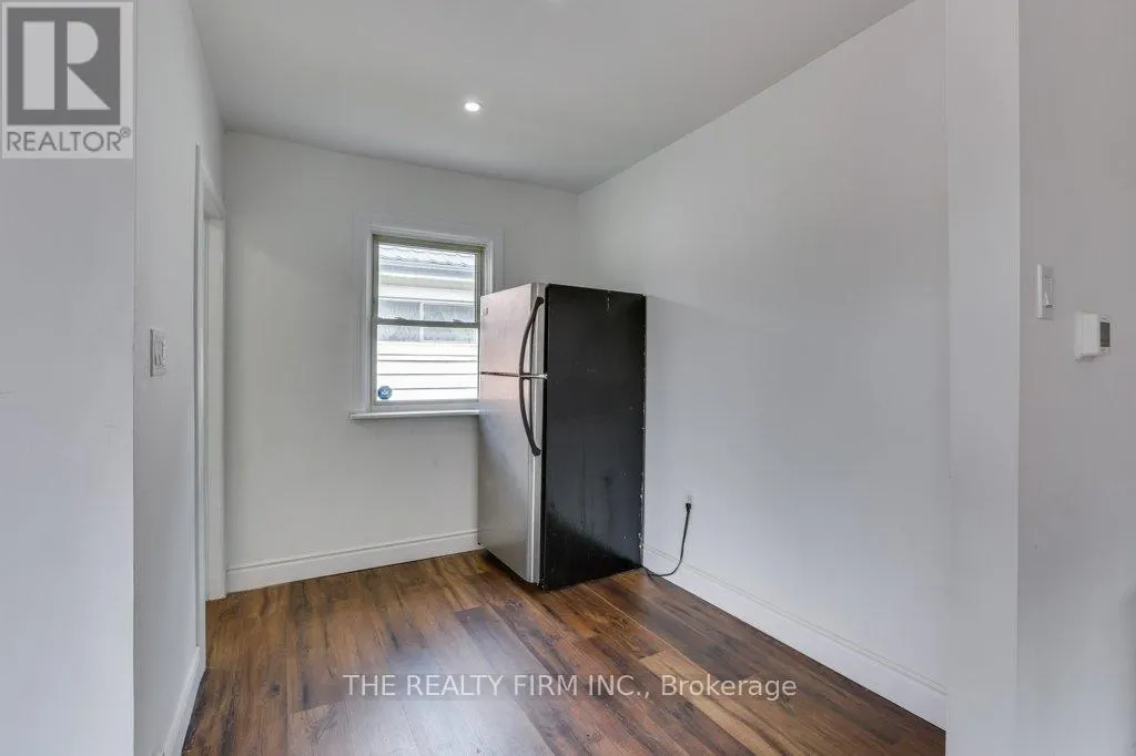 520 HIGHBURY AVENUE N