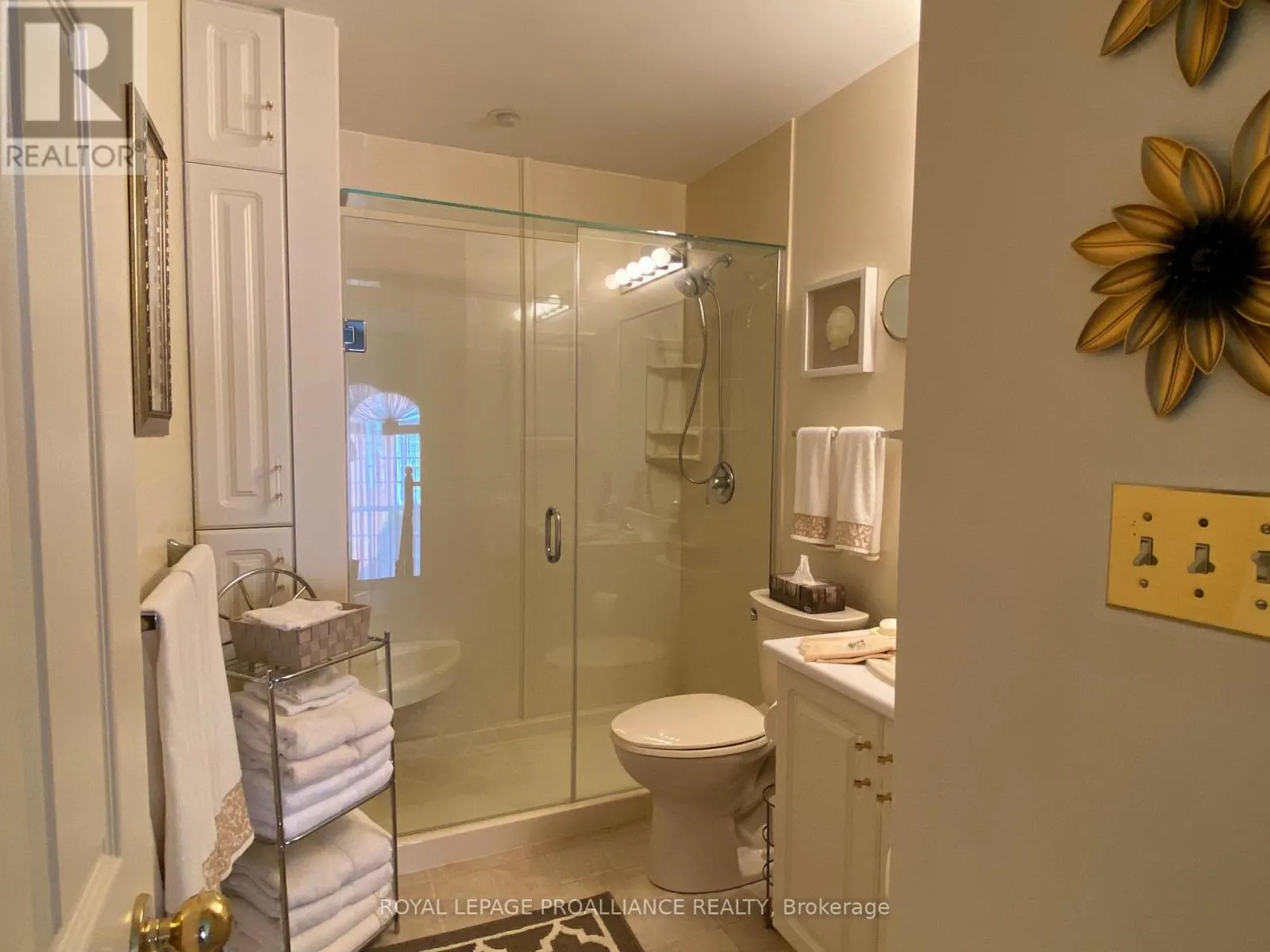 45 COUNTRY CLUB PLACE