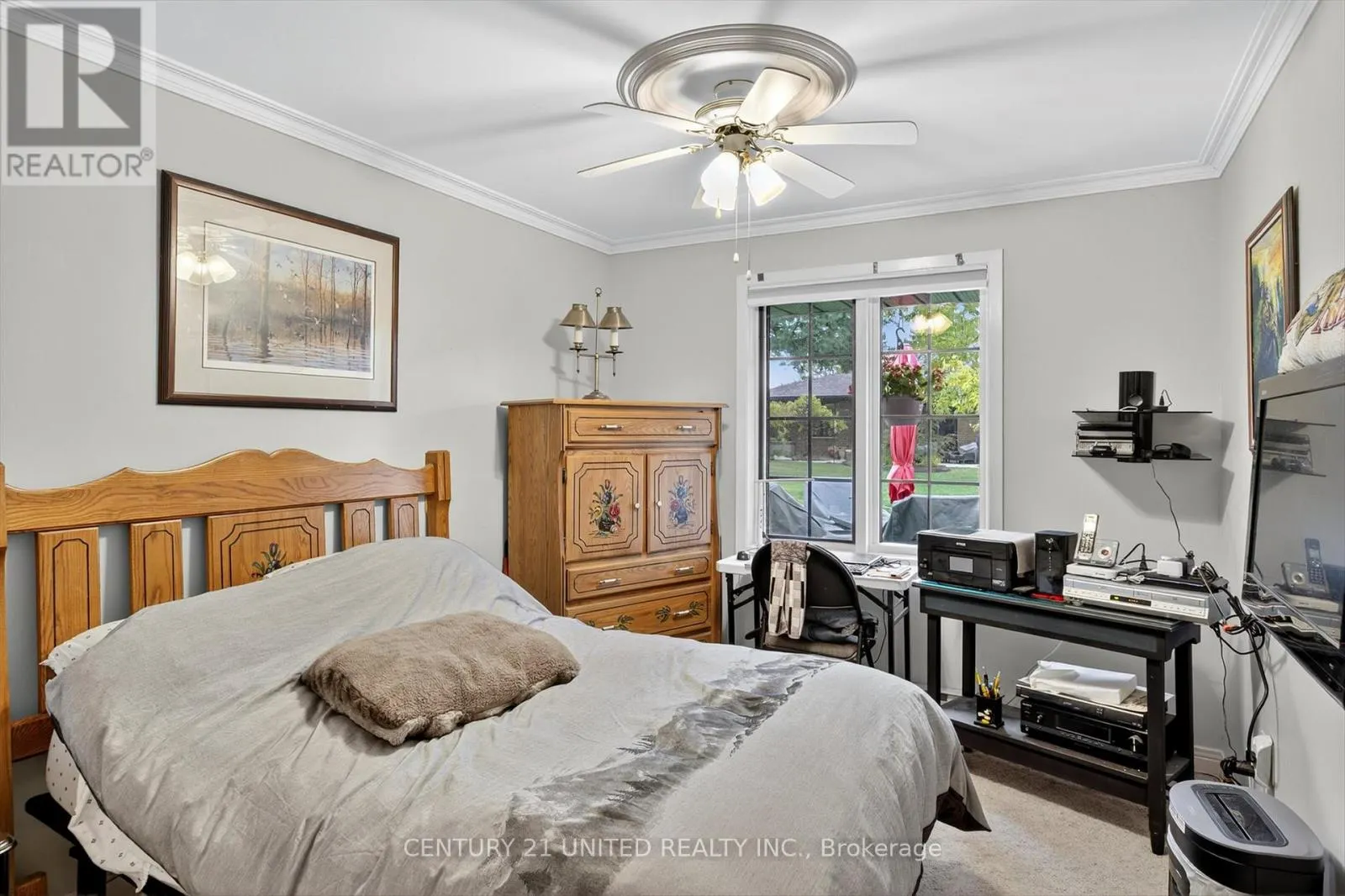 8 - 635 WHITAKER STREET, #8