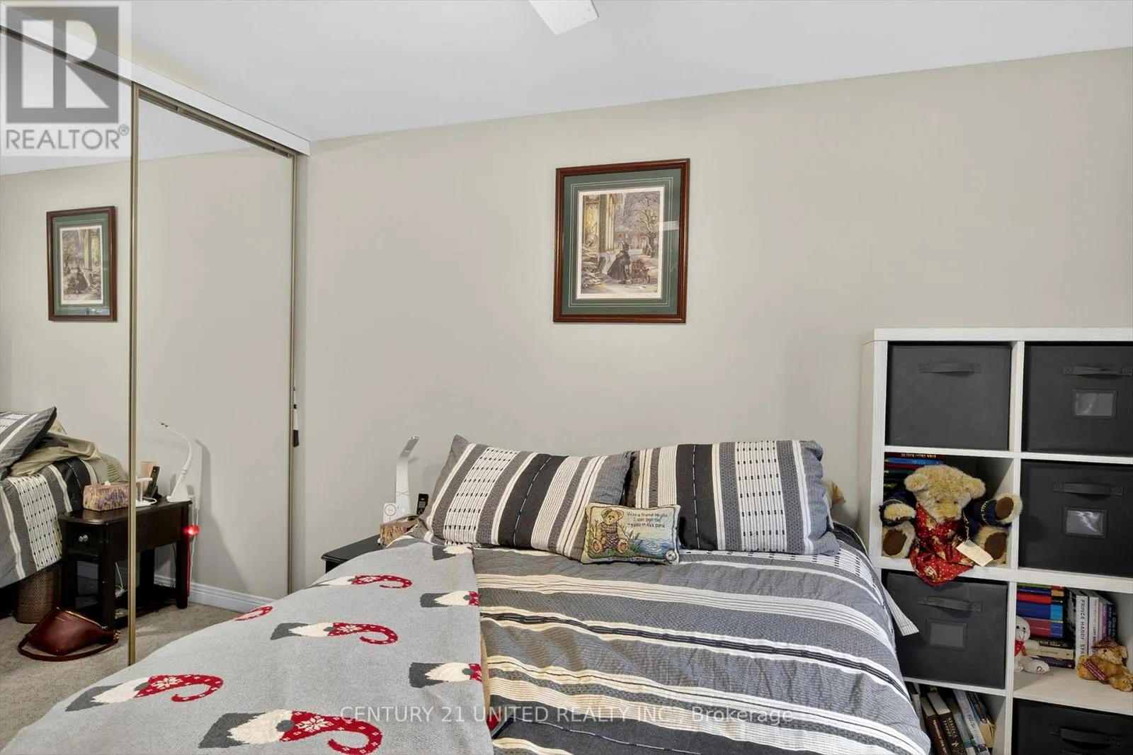 8 - 635 WHITAKER STREET, #8