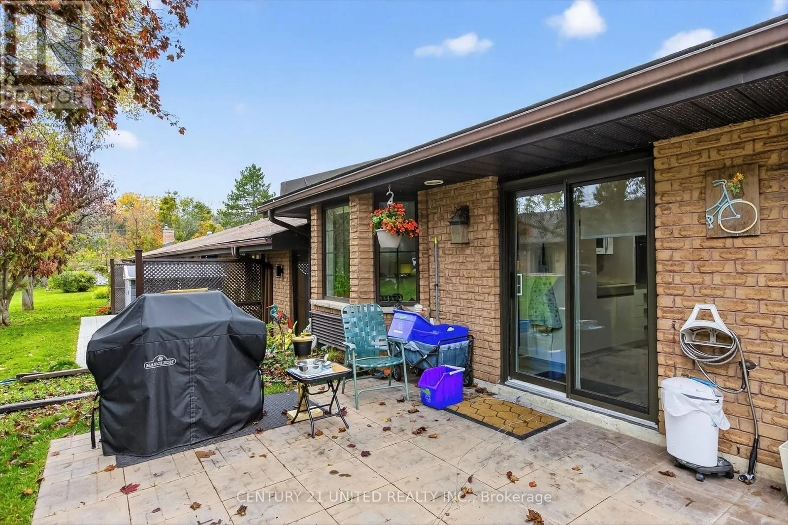 8 - 635 WHITAKER STREET, #8