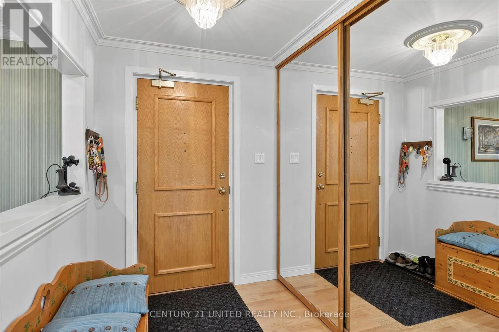 8 - 635 WHITAKER STREET, #8