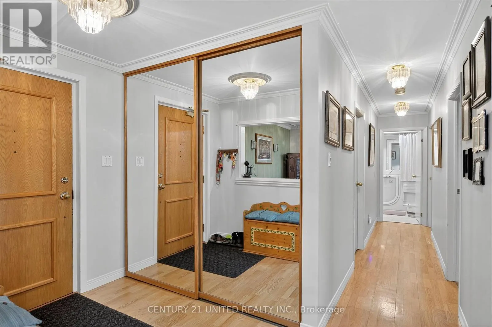 8 - 635 WHITAKER STREET, #8