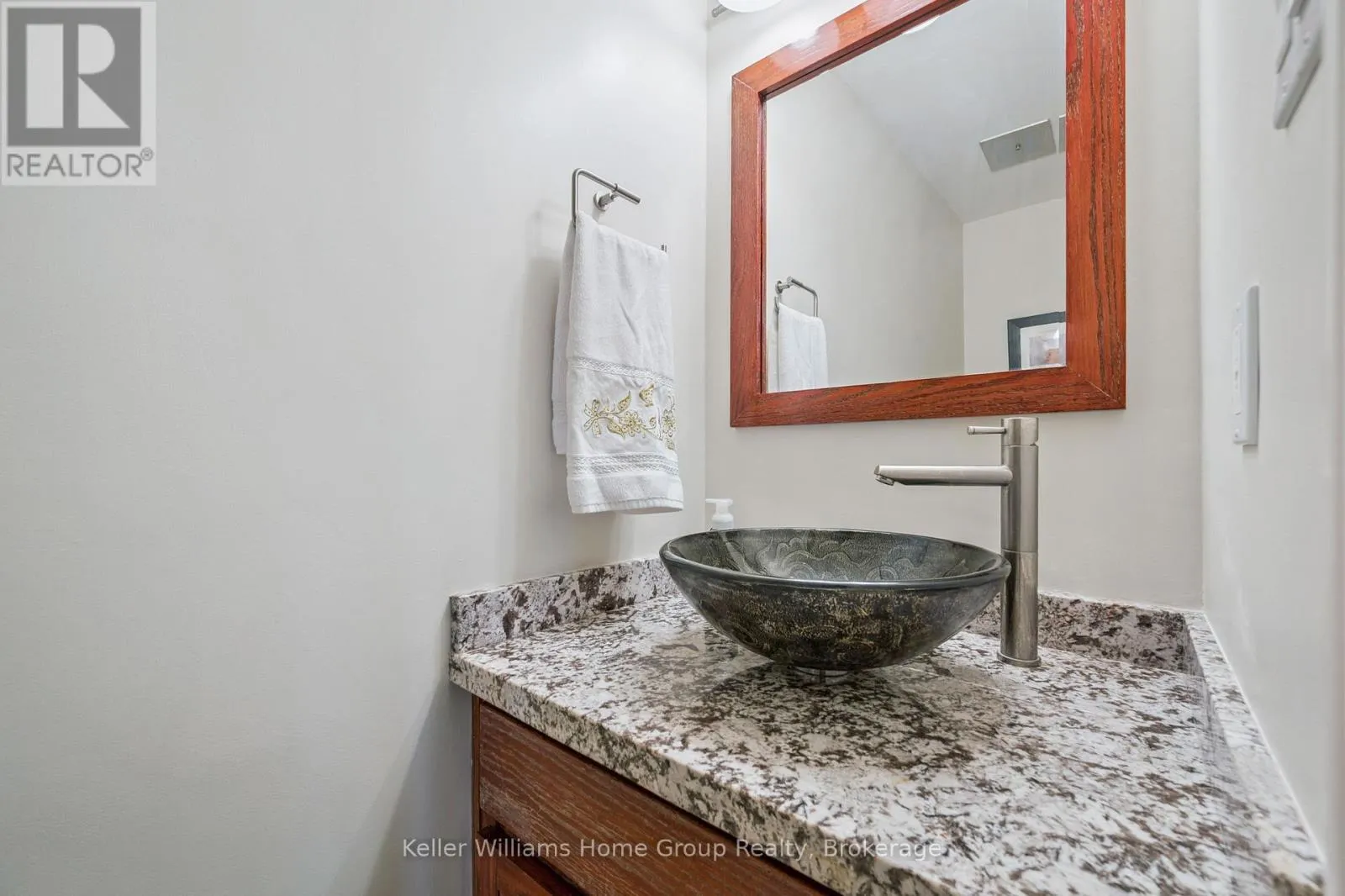 29 SHADYBROOK CRESCENT