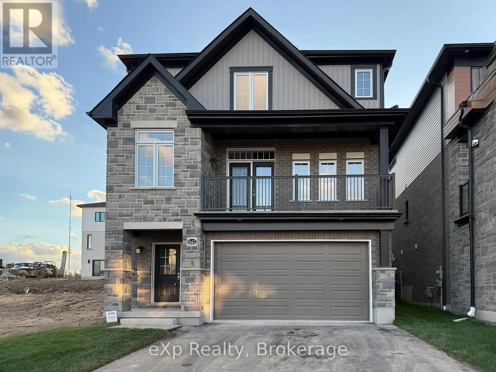 LOWER - 347 CANADA PLUM STREET, #Lower