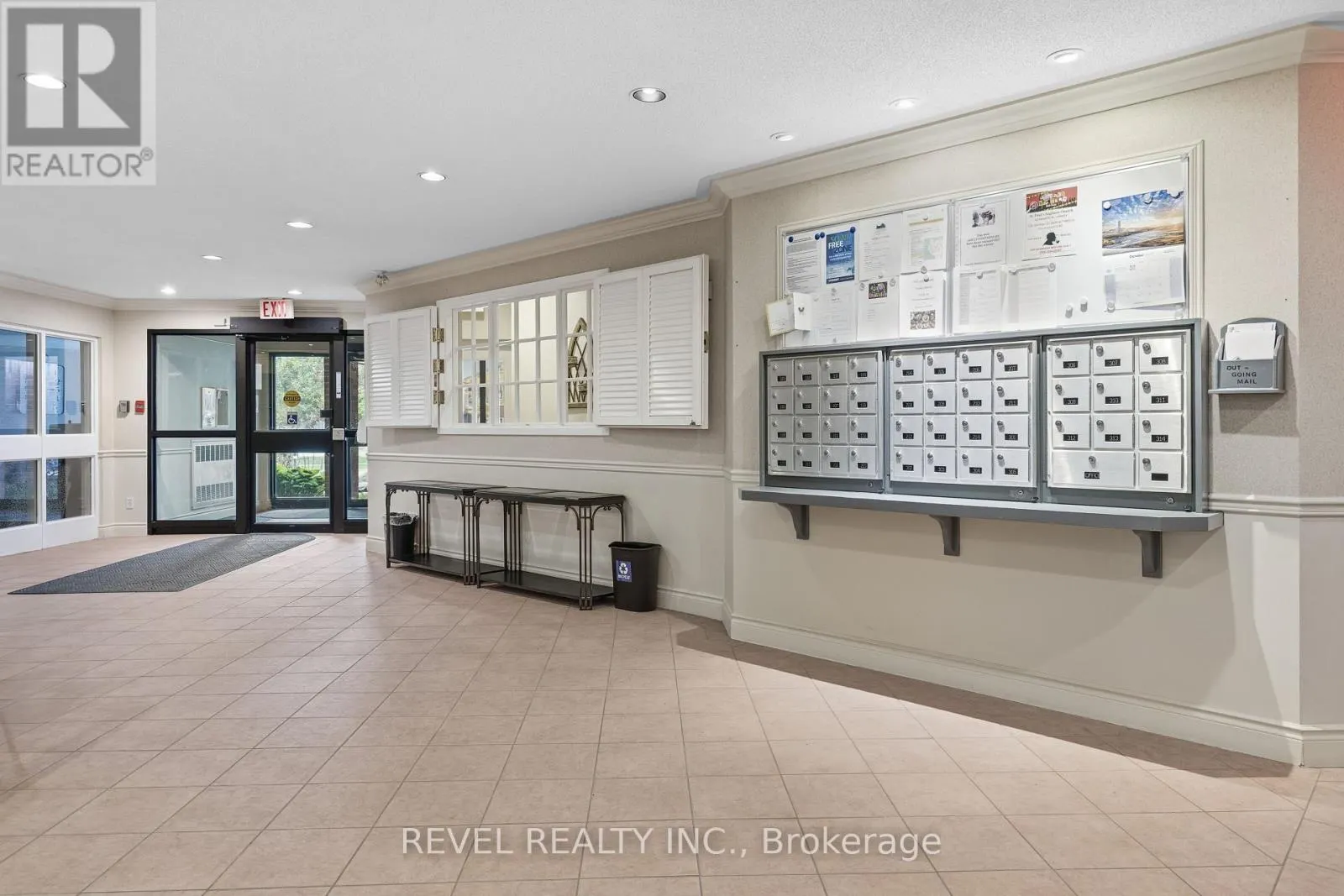 306 - 3 HERITAGE WAY, #306