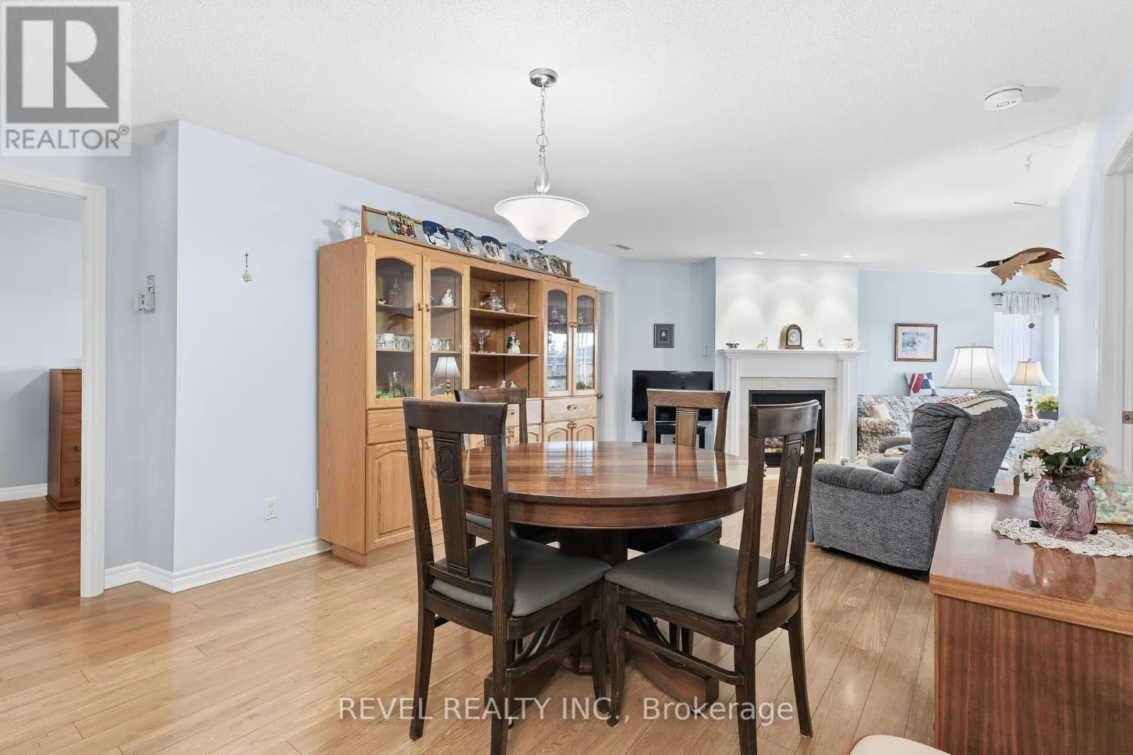 306 - 3 HERITAGE WAY, #306