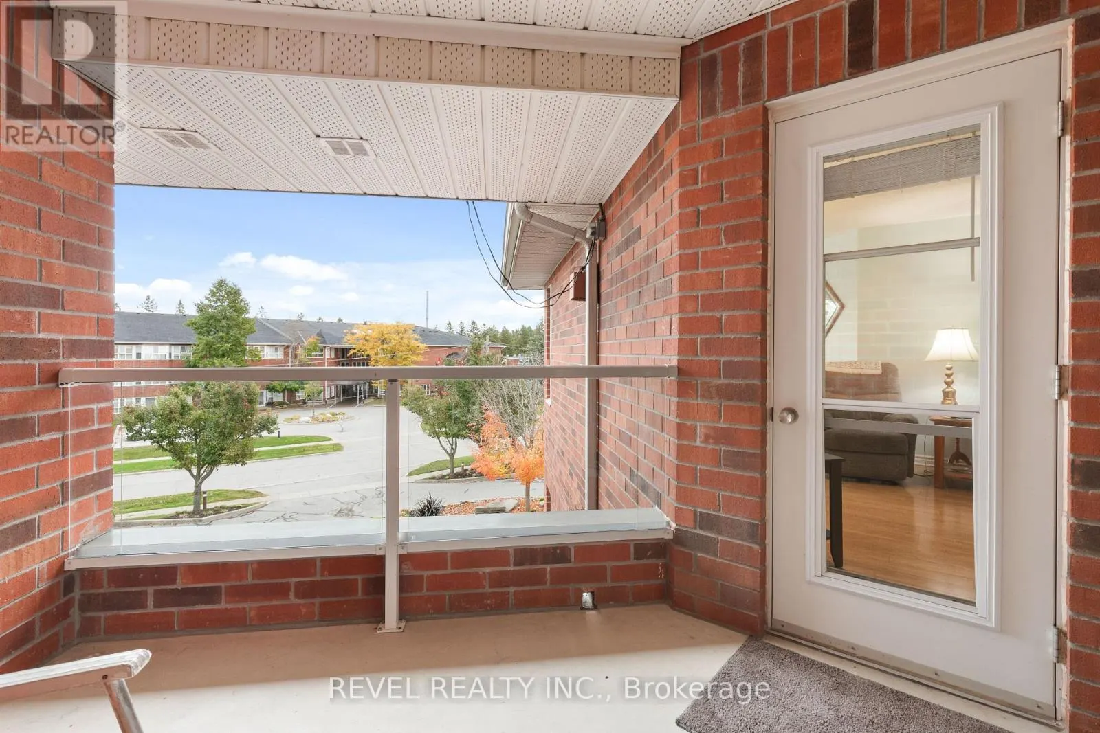 306 - 3 HERITAGE WAY, #306