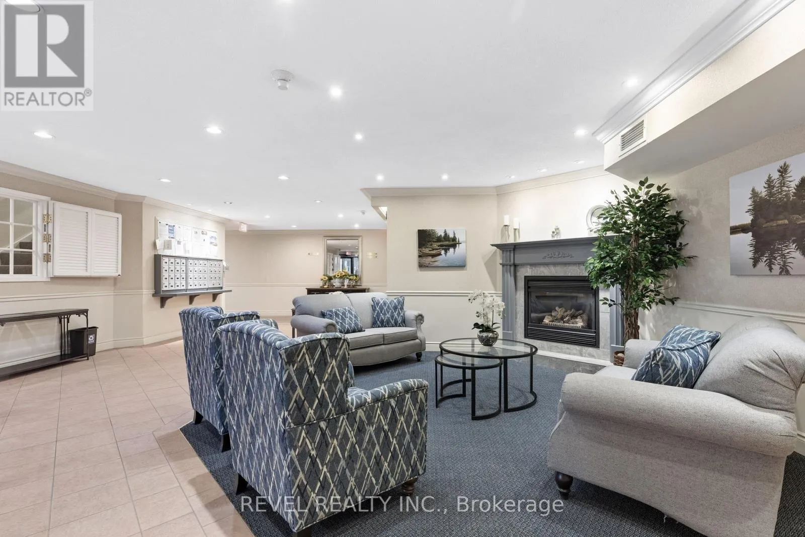 306 - 3 HERITAGE WAY, #306