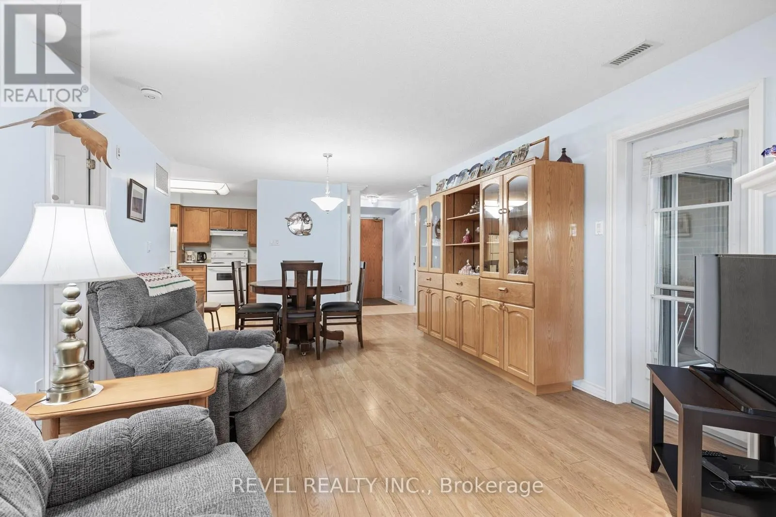 306 - 3 HERITAGE WAY, #306