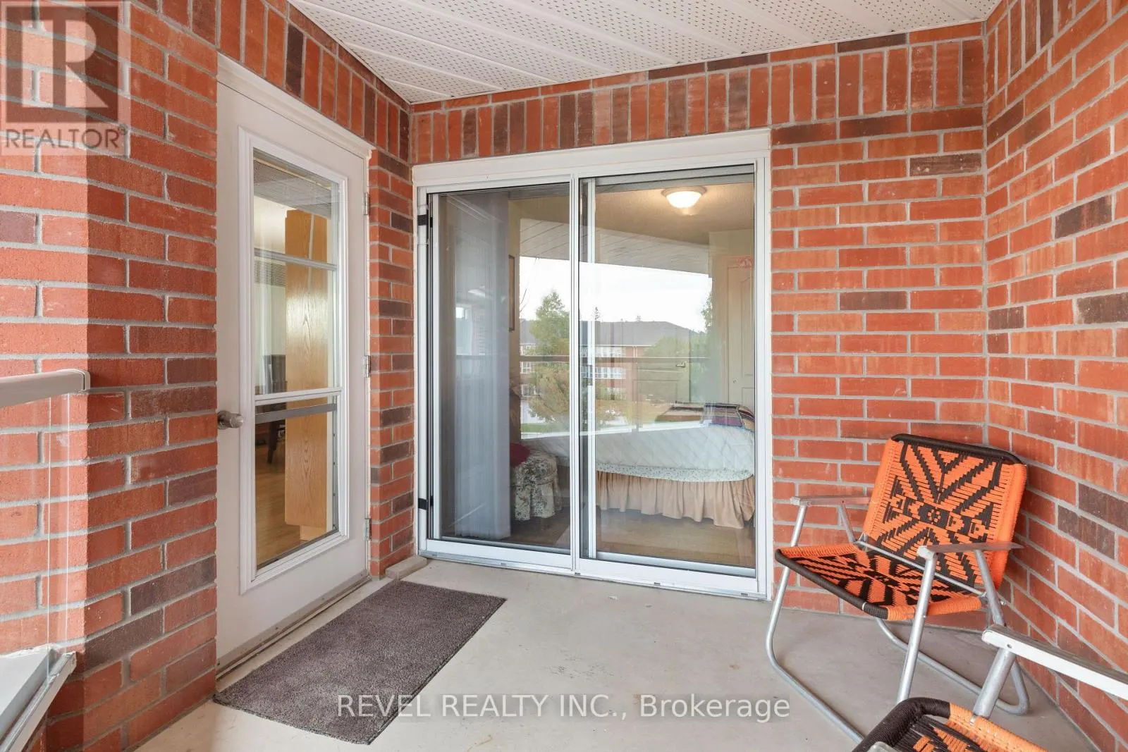 306 - 3 HERITAGE WAY, #306