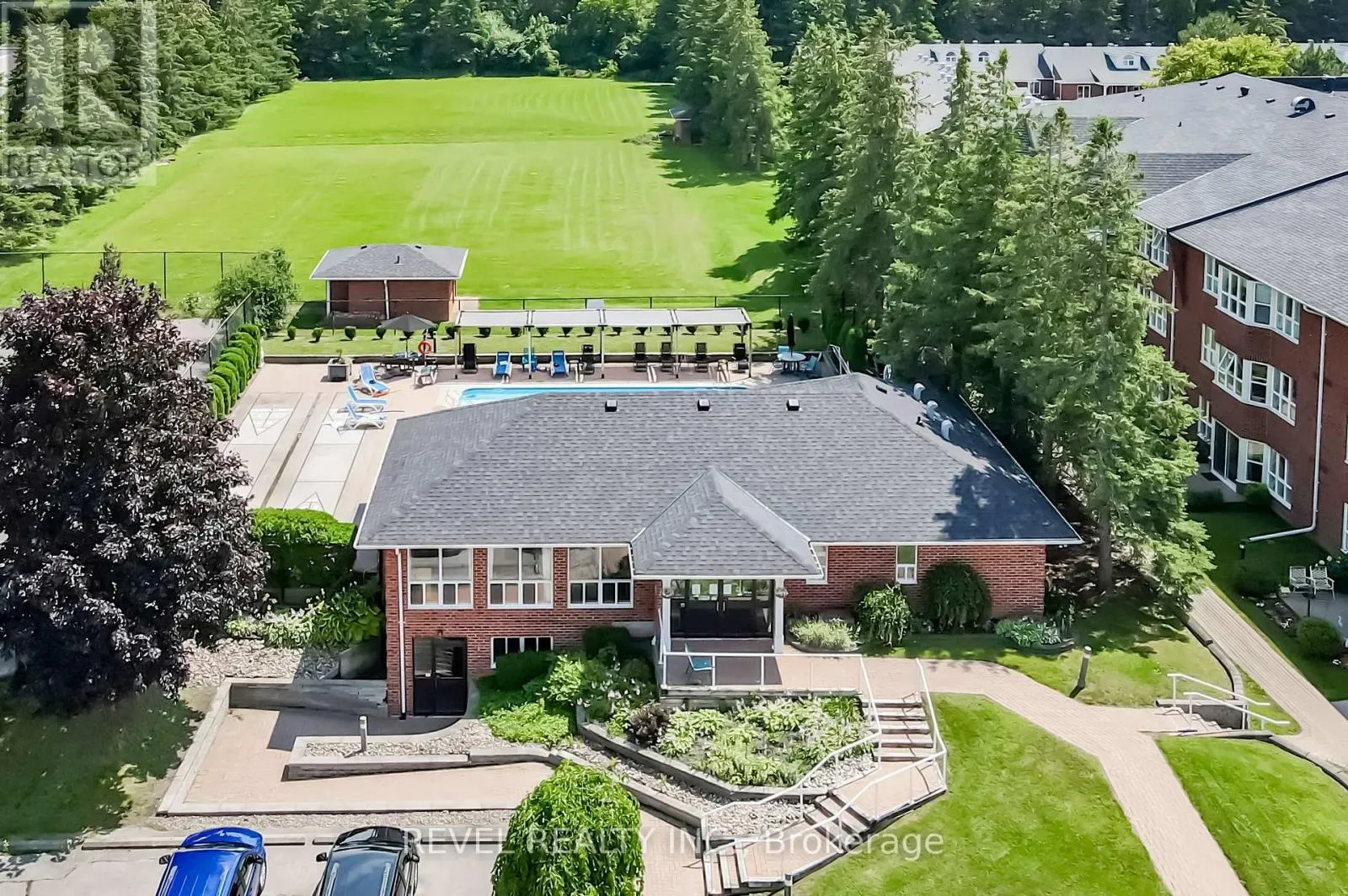 306 - 3 HERITAGE WAY, #306