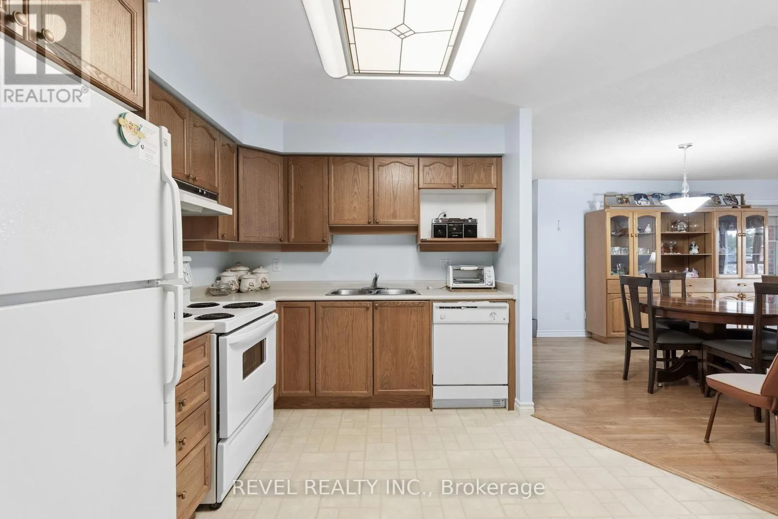 306 - 3 HERITAGE WAY, #306