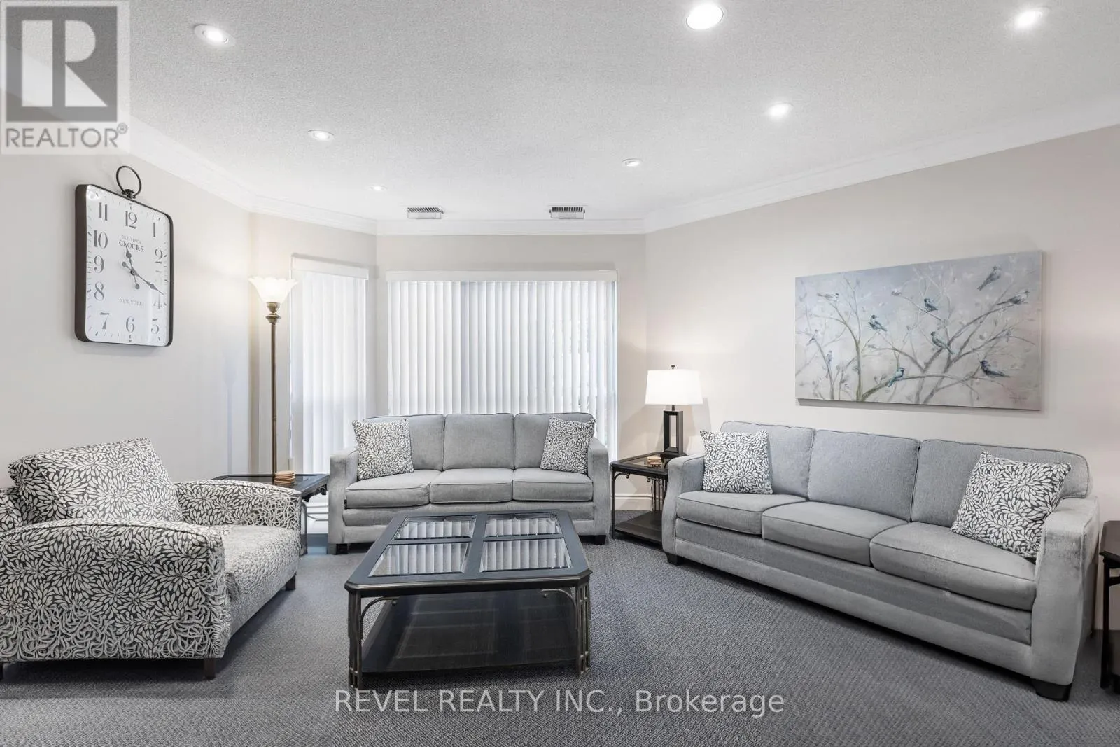 306 - 3 HERITAGE WAY, #306