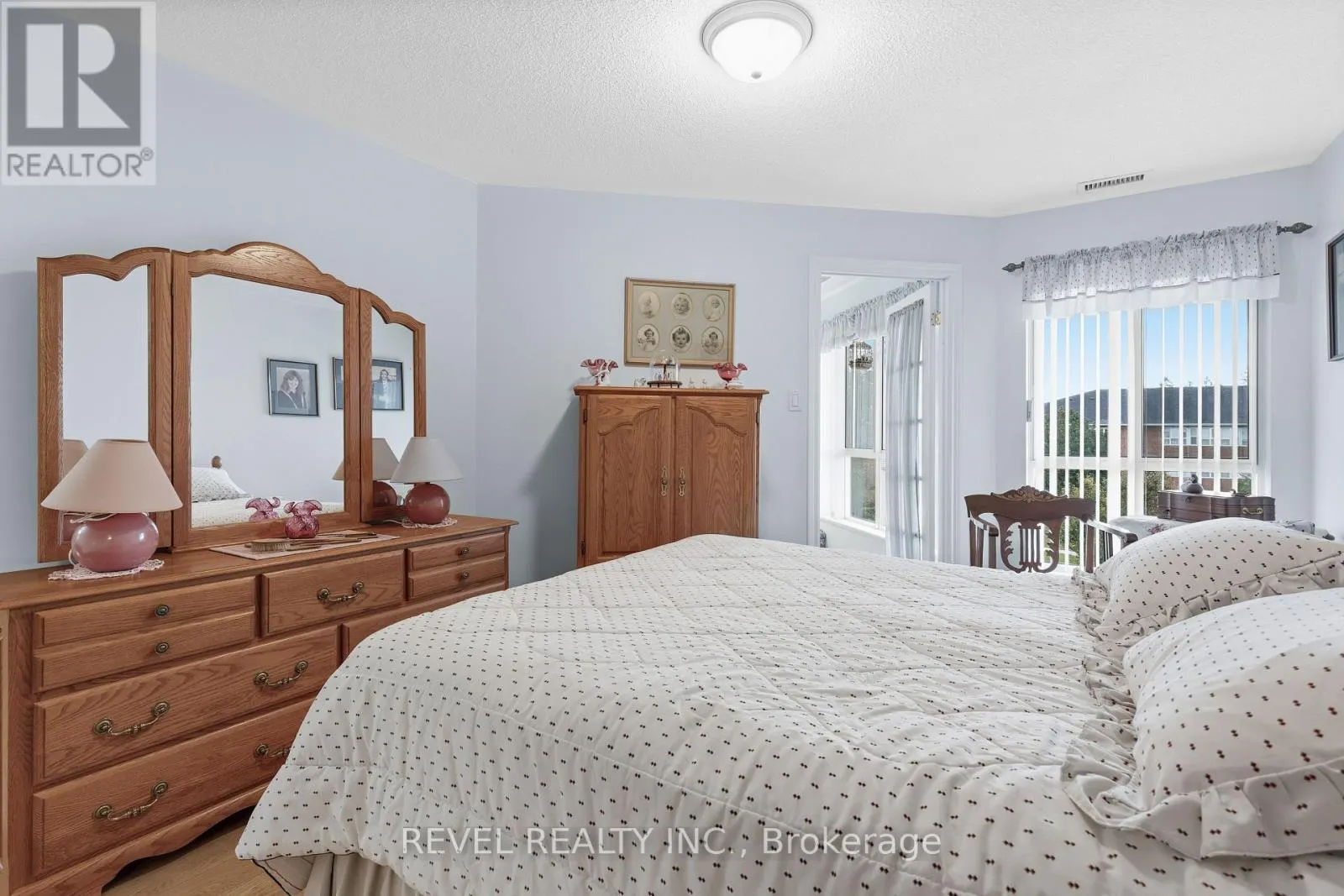 306 - 3 HERITAGE WAY, #306